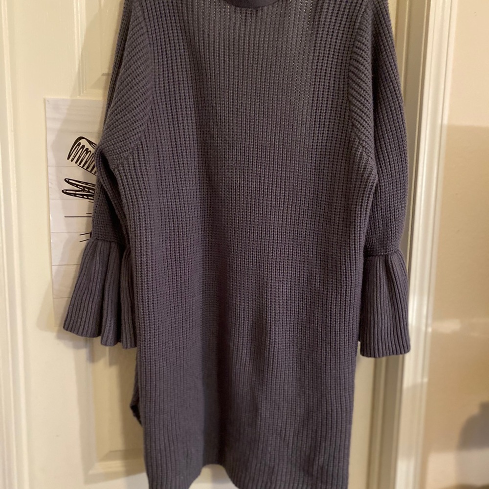 Blue sweater - Picture 2 of 2